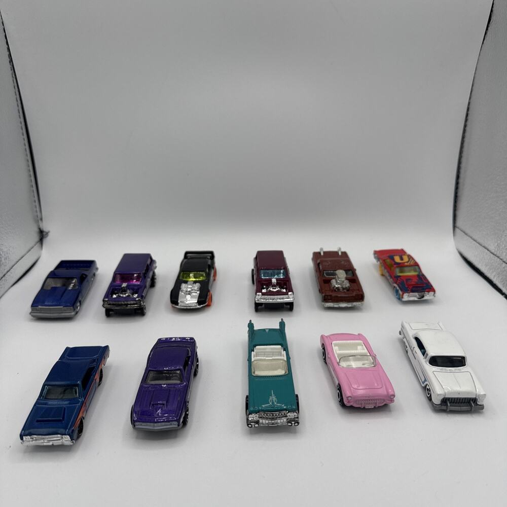 Hot Wheels Die-Cast Car Lot - Mixed Styles, Muscle Cars & Hot Rods